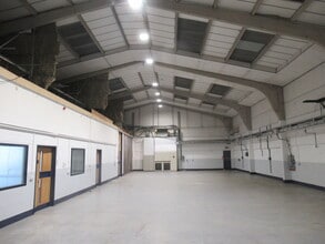 110 Morden Rd, Mitcham to rent Interior Photo- Image 1 of 1