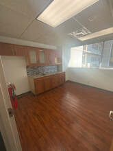 1718-1720 NW Peachtree St, Atlanta, GA for rent Interior Photo- Image 2 of 4