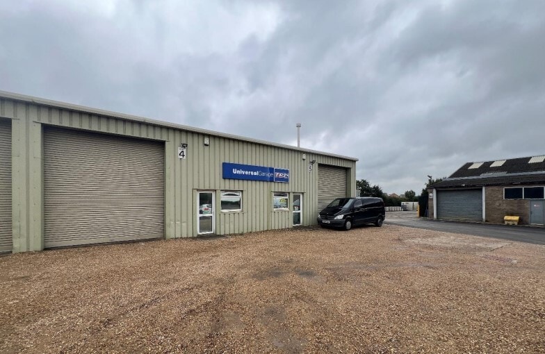 6-9 Hall Barn Rd, Ely to rent - Building Photo - Image 2 of 2