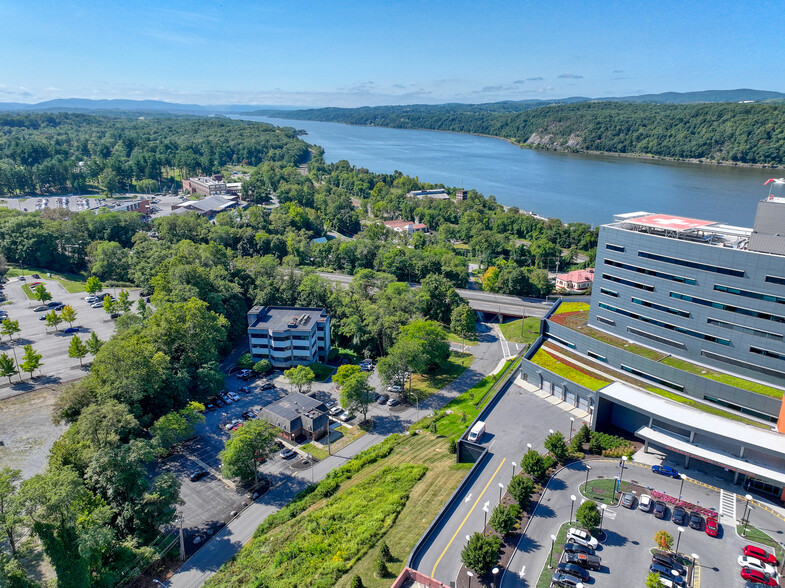 27 Fox St, Poughkeepsie, NY for rent - Aerial - Image 3 of 5