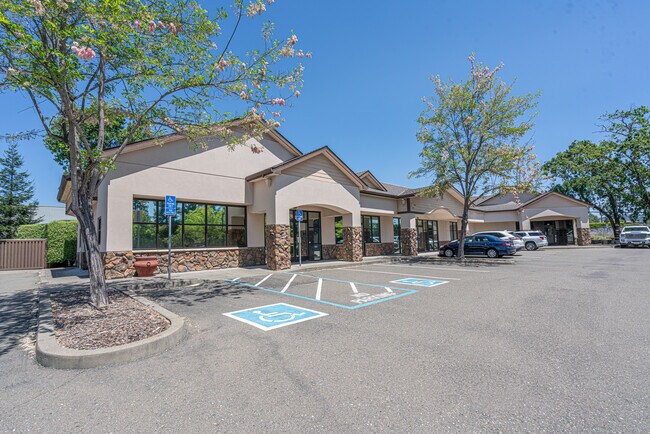 More details for 810 Denbeste Ct, Windsor, CA - Office to Rent