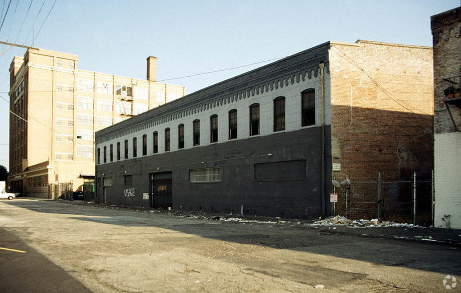 1820 Industrial St, Los Angeles, CA for sale - Building Photo - Image 1 of 1