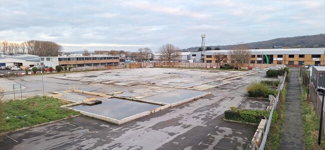 More details for 33A Oldmixon Crescent, Weston Super Mare - Land to Rent