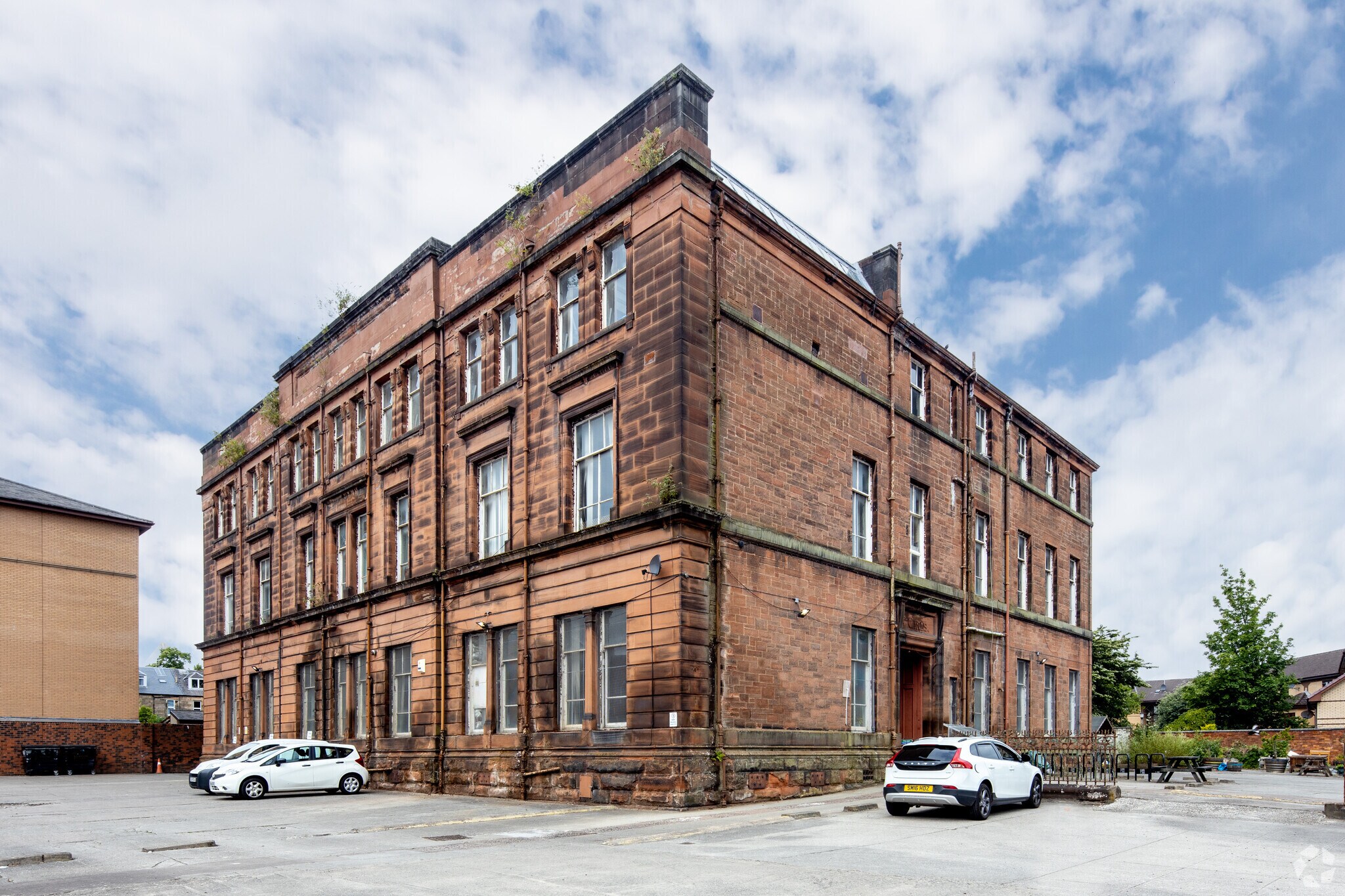39 Napiershall St, Glasgow for sale Primary Photo- Image 1 of 1
