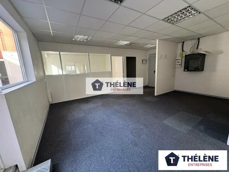 Office in Montpellier to rent - Interior Photo - Image 2 of 10