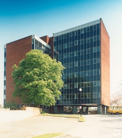 90-92 Butt Rd, Colchester to rent - Building Photo - Image 2 of 40