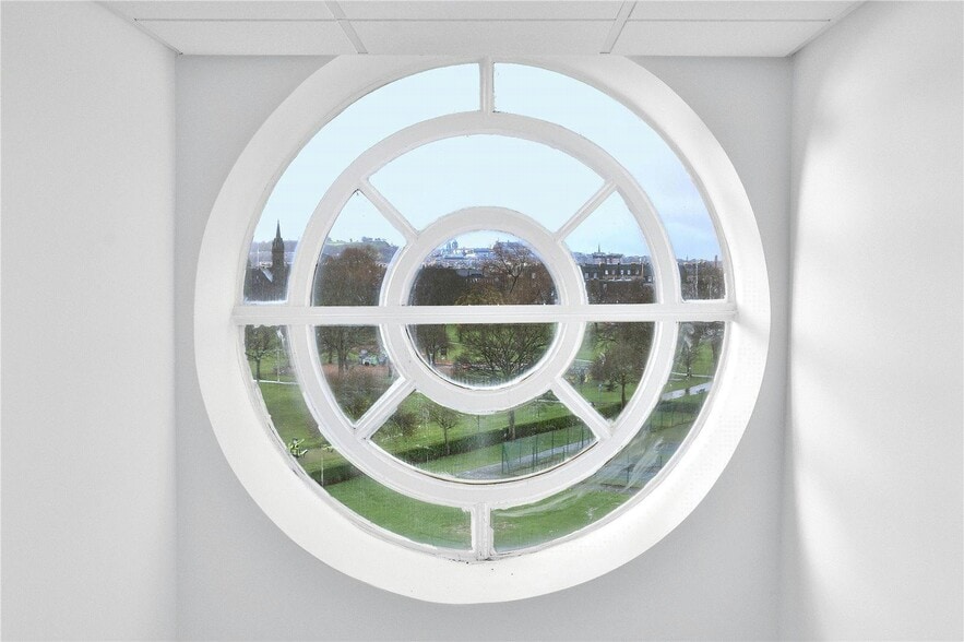 14 Links Pl, Edinburgh to rent - Building Photo - Image 3 of 7