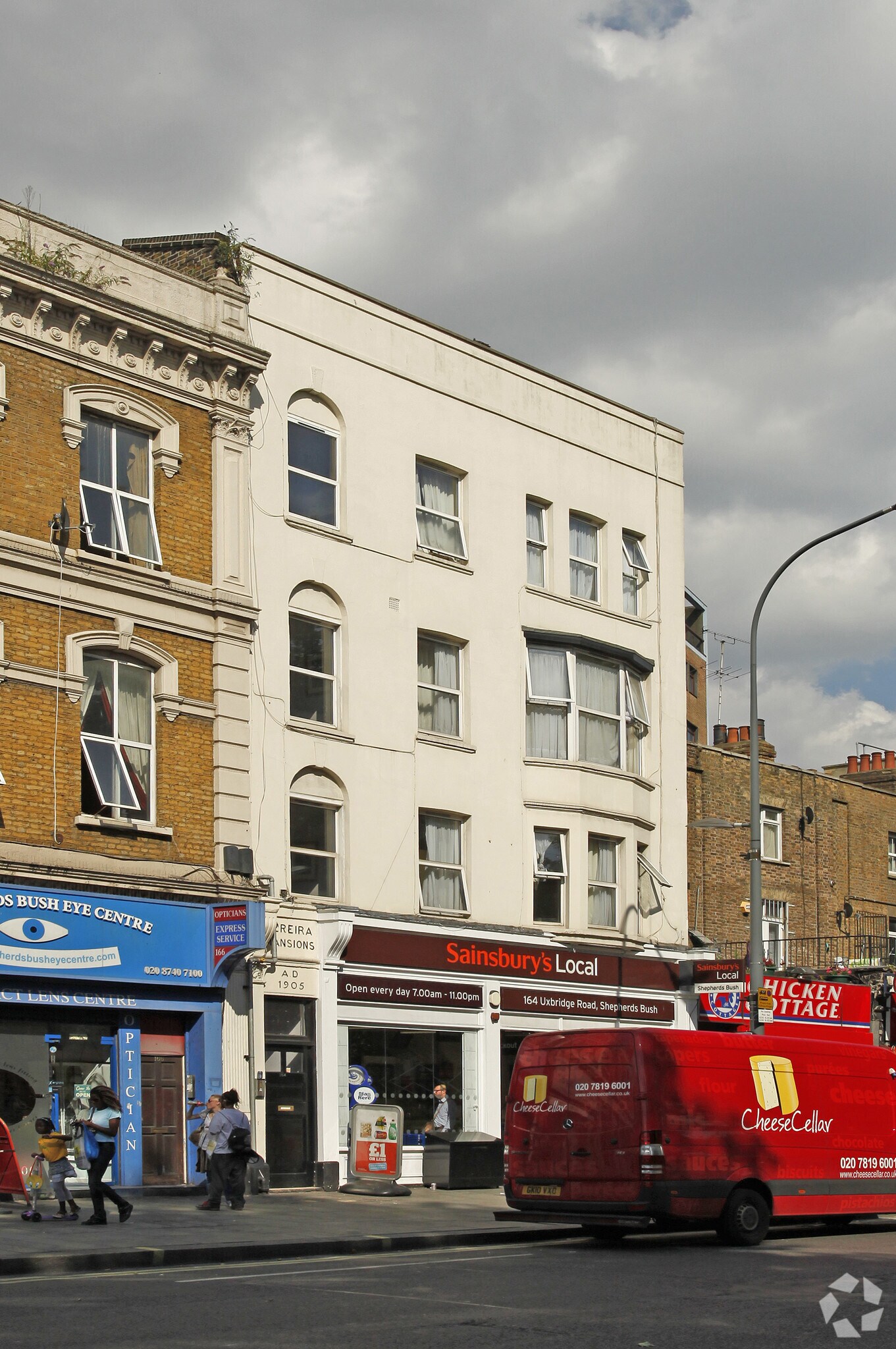 164 Uxbridge Rd, London for sale Primary Photo- Image 1 of 1