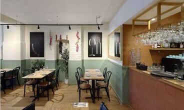 751 Wilmslow Rd, Manchester to rent Interior Photo- Image 2 of 2