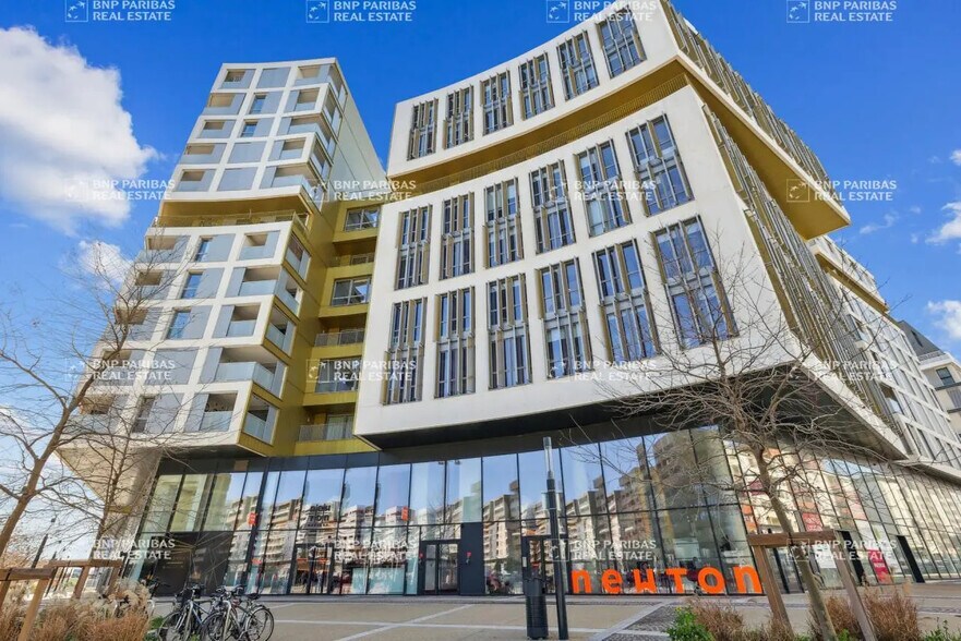 Office in Montpellier to rent - Primary Photo - Image 2 of 35