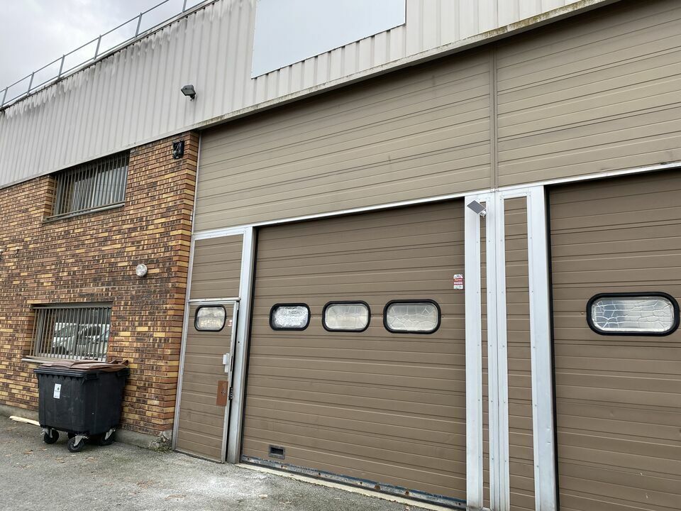Light Industrial in Lisses to rent Building Photo- Image 1 of 7
