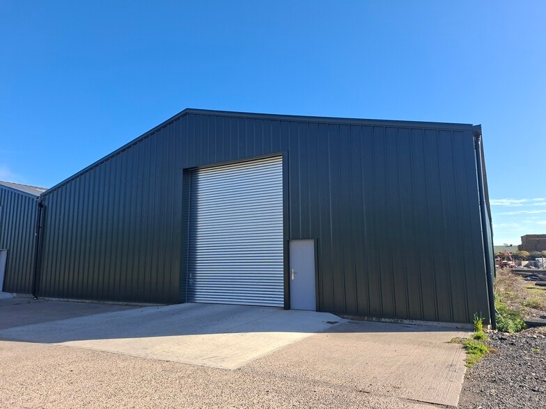 7 Melton Rd, Waltham On The Wolds to rent - Building Photo - Image 2 of 16