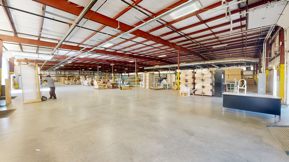 NNN Leaseback Industrial Carolina Core portfolio of 7 properties for sale on LoopNet.co.uk - Matterport 3D Scan - Image 3 of 27