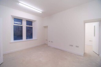 Dornoch St, Glasgow for rent Interior Photo- Image 2 of 2