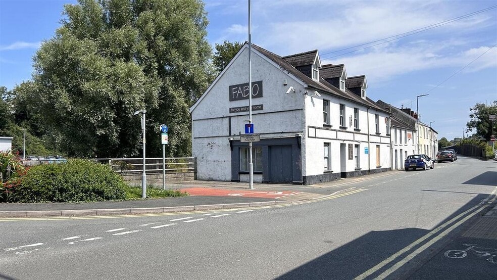 34-38 Cartlett, Haverfordwest for sale - Building Photo - Image 3 of 30