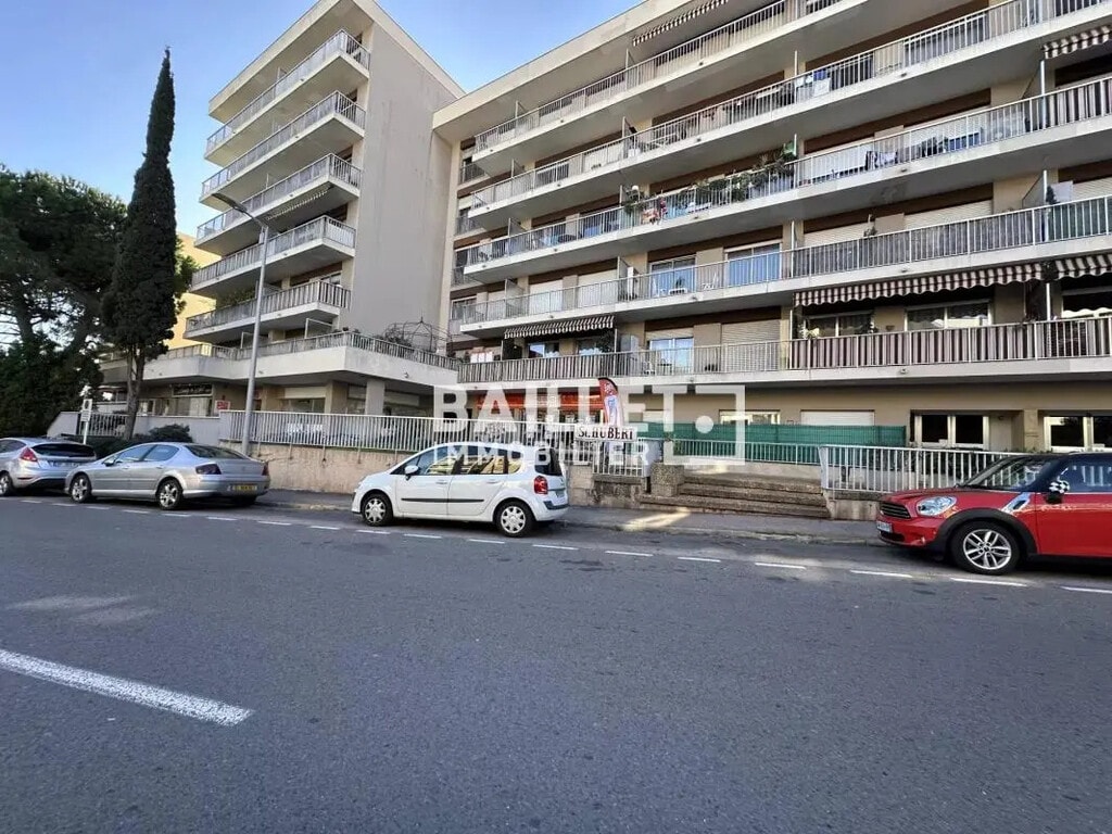 Vente Bureaux 80 m² - Photo 1