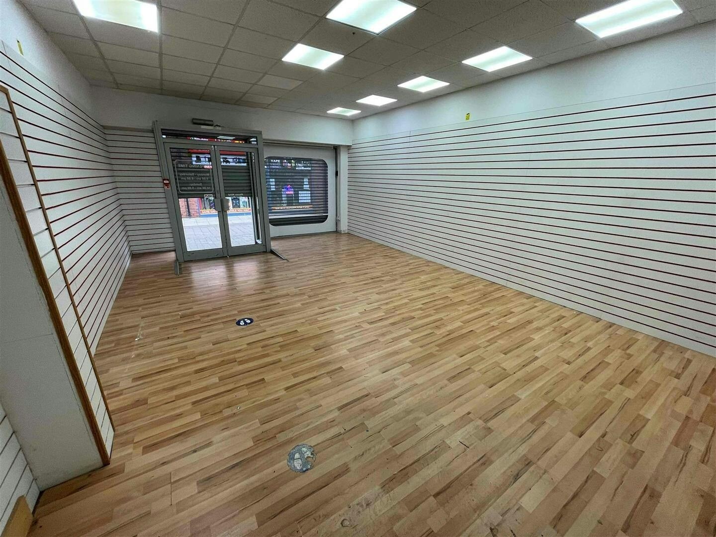 3 Castle Walk, Newcastle Under Lyme to rent Interior Photo- Image 1 of 2
