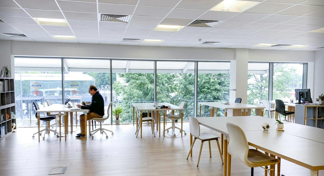 Ariel Way, London to rent Interior Photo- Image 1 of 1