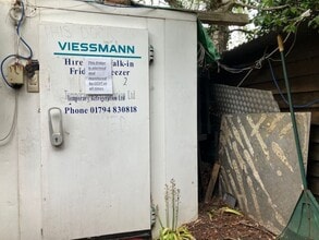 42A Bond St, Englefield Green to rent Interior Photo- Image 1 of 3