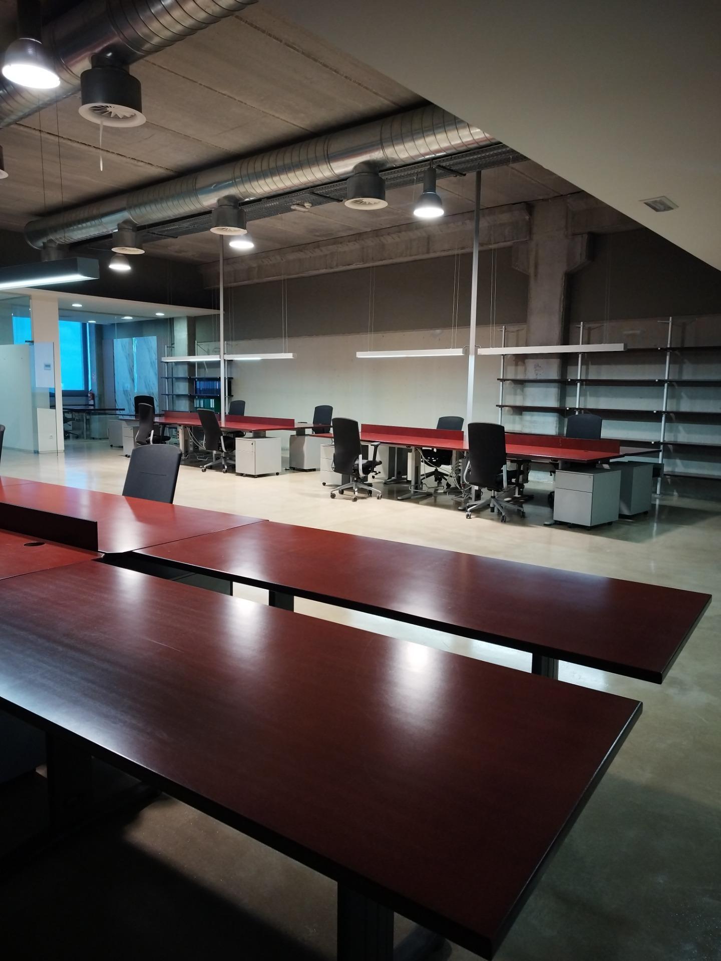 Office in Badalona, Barcelona to rent Interior Photo- Image 1 of 2