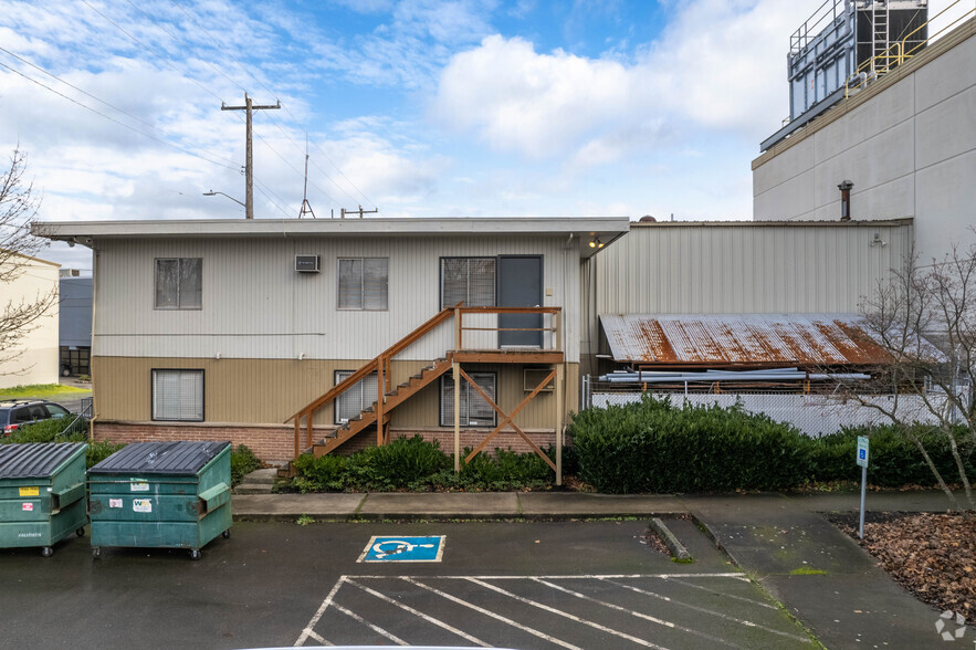 551 S River St, Seattle, WA for rent - Primary Photo - Image 1 of 3