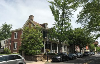 25 W Court St, Doylestown, PA for sale Primary Photo- Image 1 of 1