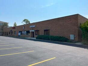 1519 E Main St, St Charles, IL for rent Building Photo- Image 1 of 9