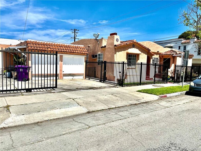 2000 Pacific Ave, Long Beach, CA for sale - Primary Photo - Image 1 of 6