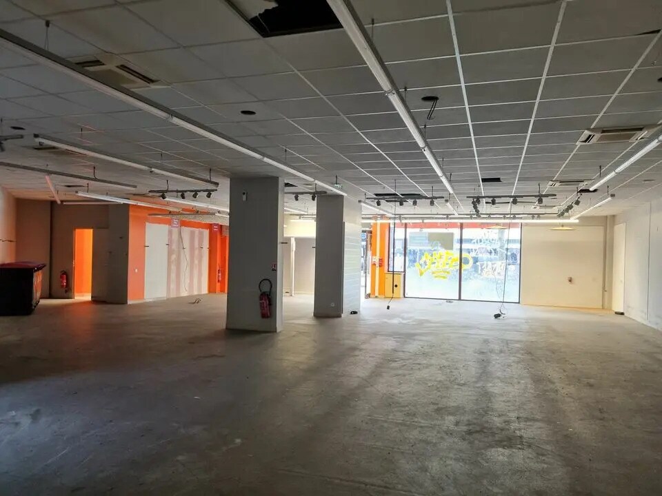 Retail in Saint-Ouen-sur-Seine for sale Interior Photo- Image 1 of 8