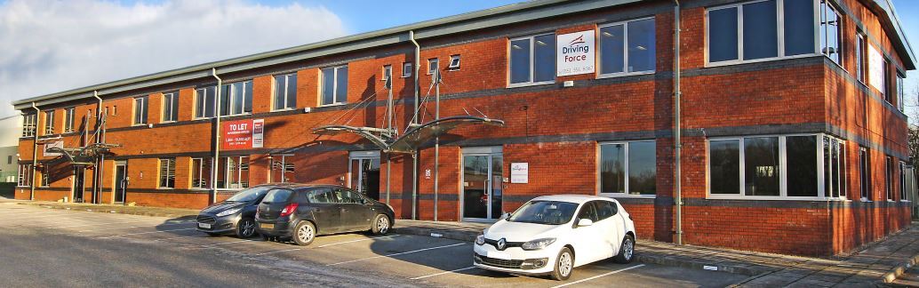 North Rd, Ellesmere Port for sale Building Photo- Image 1 of 1