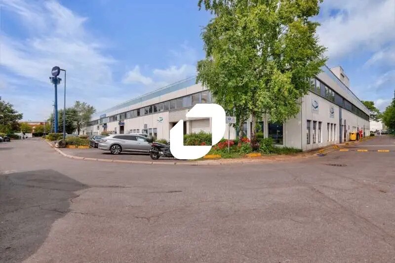 Light Industrial in Aulnay-sous-Bois to rent - Building Photo - Image 3 of 17