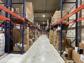 Light Industrial in Pantin to rent Interior Photo- Image 1 of 4