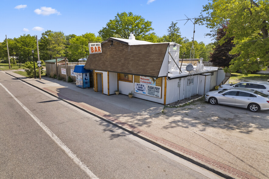 4262 N Abbe Rd, Comins, MI for sale - Building Photo - Image 1 of 28