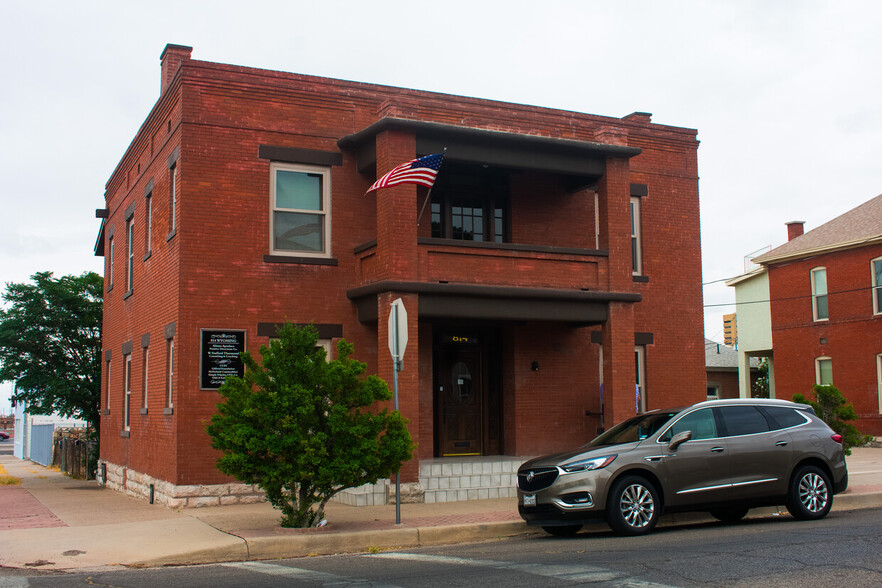 810 and 814 Wyoming Avenue portfolio of 2 properties for sale on LoopNet.co.uk - Building Photo - Image 1 of 3