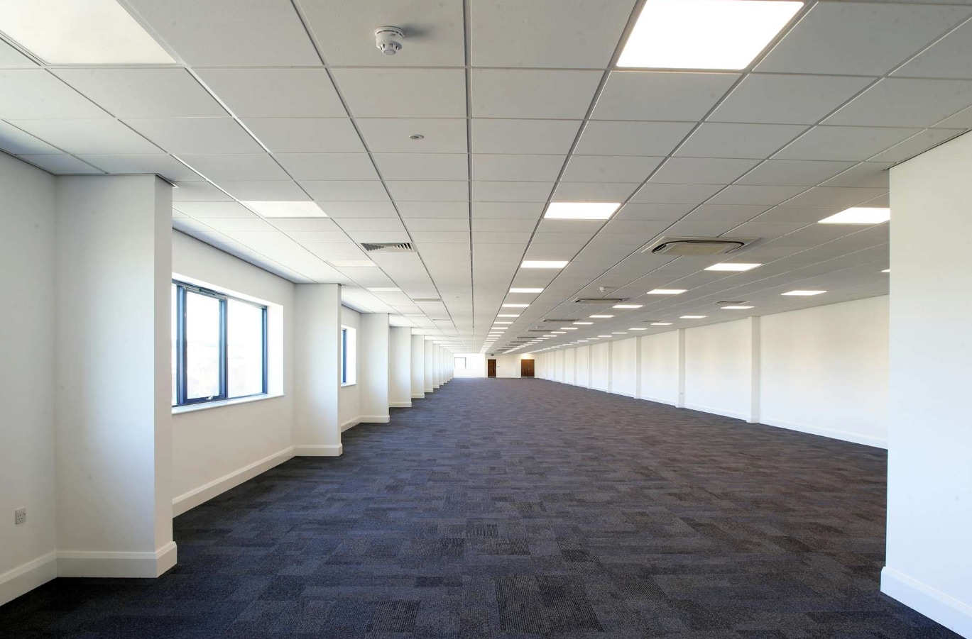 Tyseley, Birmingham to rent Interior Photo- Image 1 of 3