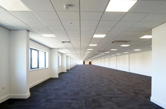 Tyseley, Birmingham to rent Interior Photo- Image 1 of 3