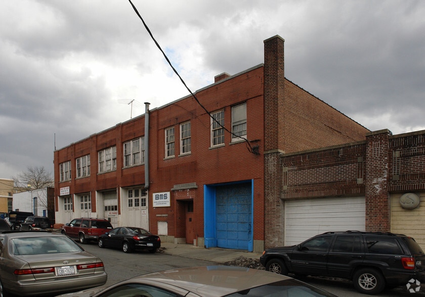 90 Westmoreland Ave, White Plains, NY for rent - Building Photo - Image 1 of 2