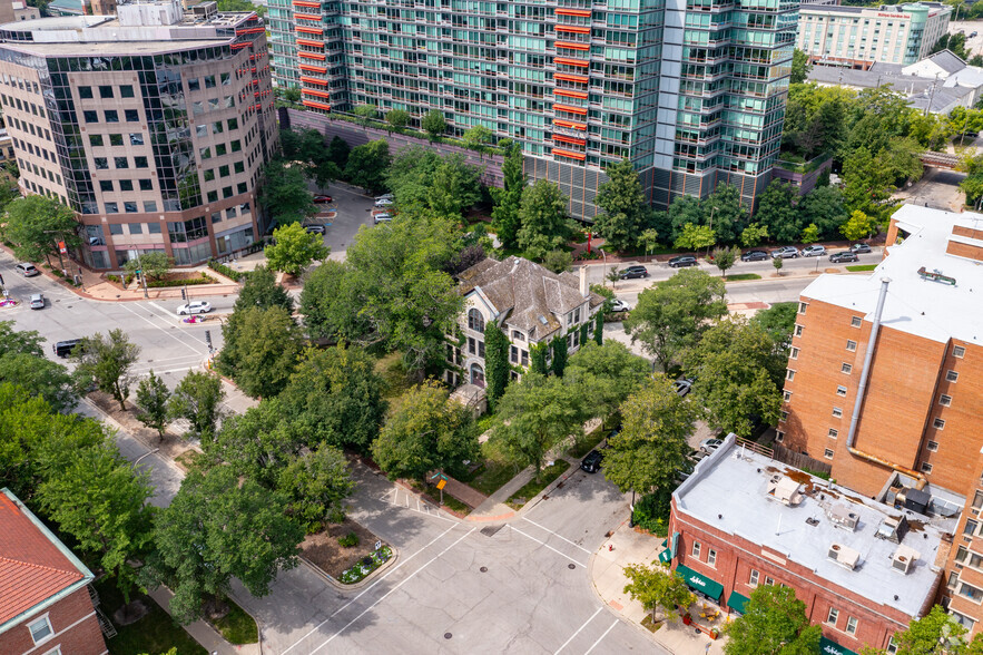 1830 Sherman Ave, Evanston, IL for rent - Aerial - Image 3 of 7