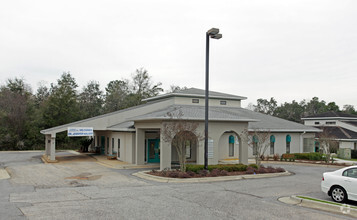 5190 Bayou Blvd, Pensacola, FL for rent Primary Photo- Image 1 of 9