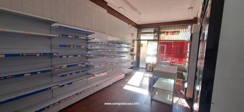Build-to-Rent in Segovia, Segovia for sale - Building Photo - Image 3 of 3