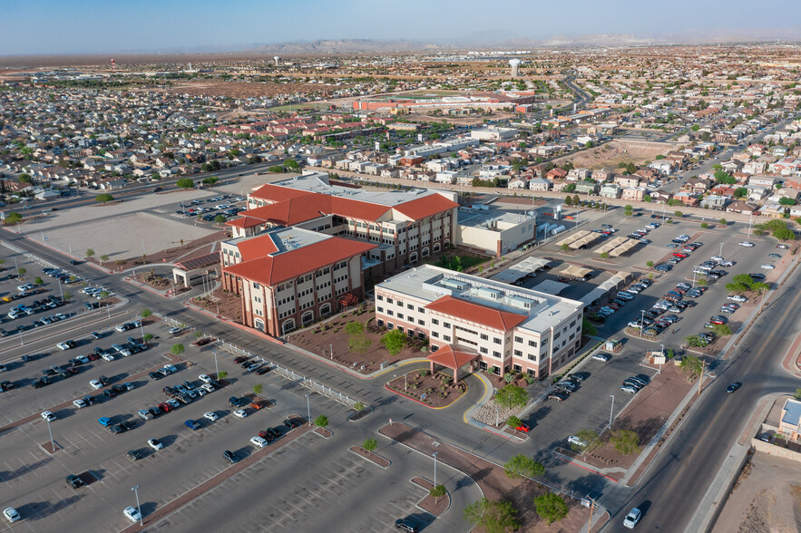 3270 Joe Battle Blvd, El Paso, TX for rent - Building Photo - Image 3 of 42