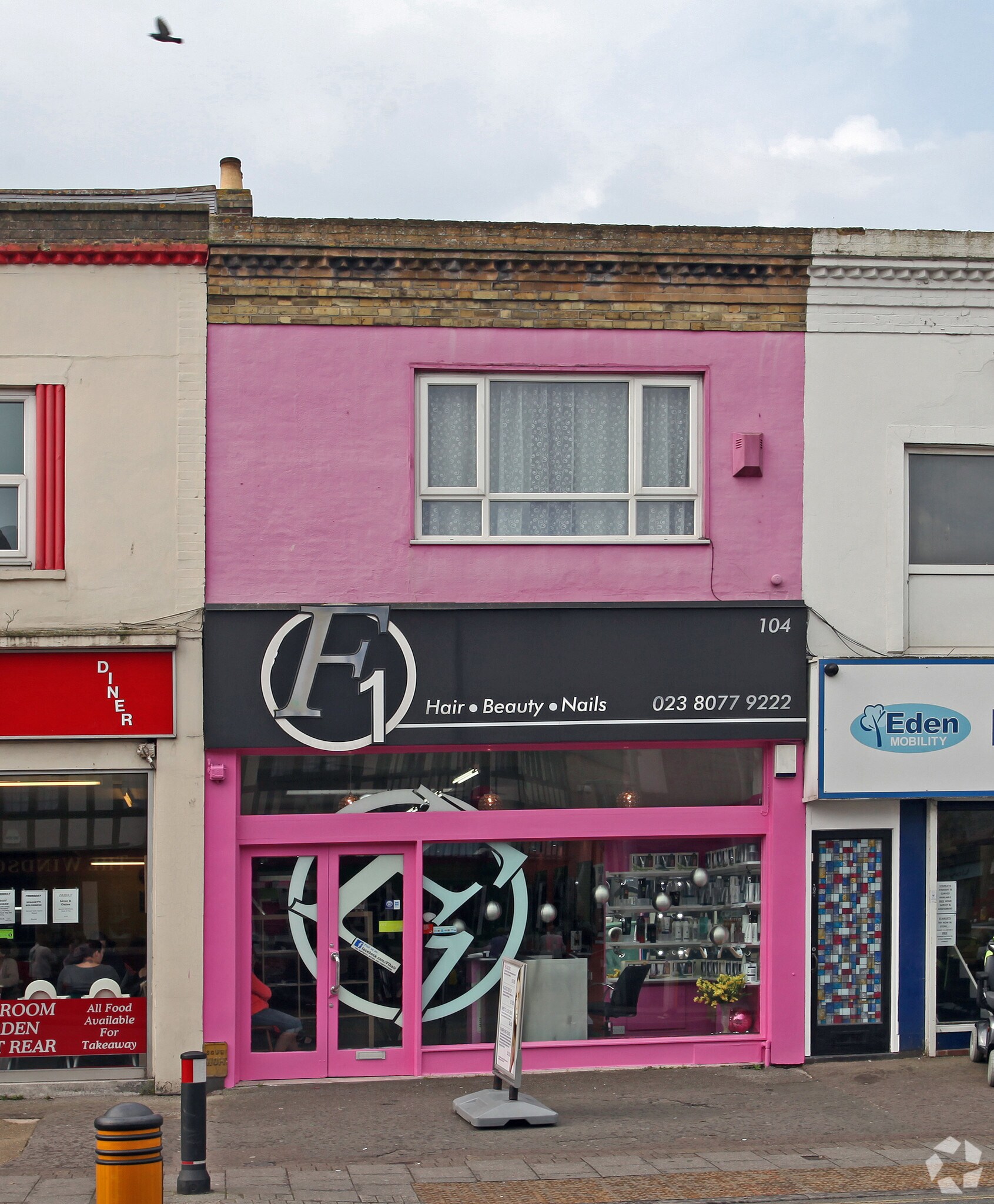 104 Shirley High St, Southampton for sale Primary Photo- Image 1 of 1