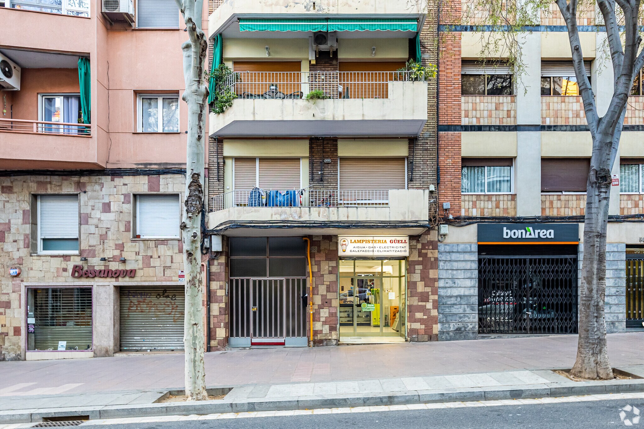Retail in Barcelona, Barcelona to rent Interior Photo- Image 1 of 2