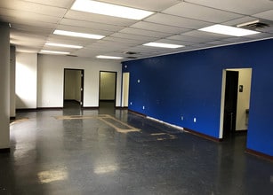 3912 Cottage Hill Rd, Mobile, AL to rent Interior Photo- Image 1 of 4