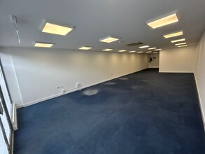 2 South St, Ilkeston for rent Interior Photo- Image 2 of 4