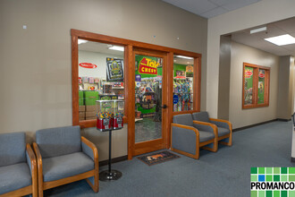 206 Putnam St, Marietta, OH for rent Lobby- Image 1 of 11