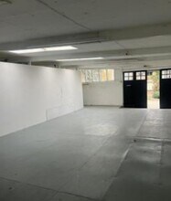 36-38 Peckham Rd, London to rent Interior Photo- Image 1 of 4