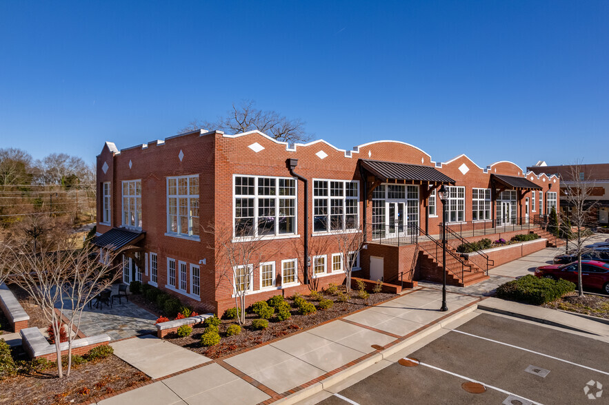 231 W Main St, Canton, GA for sale - Building Photo - Image 1 of 1