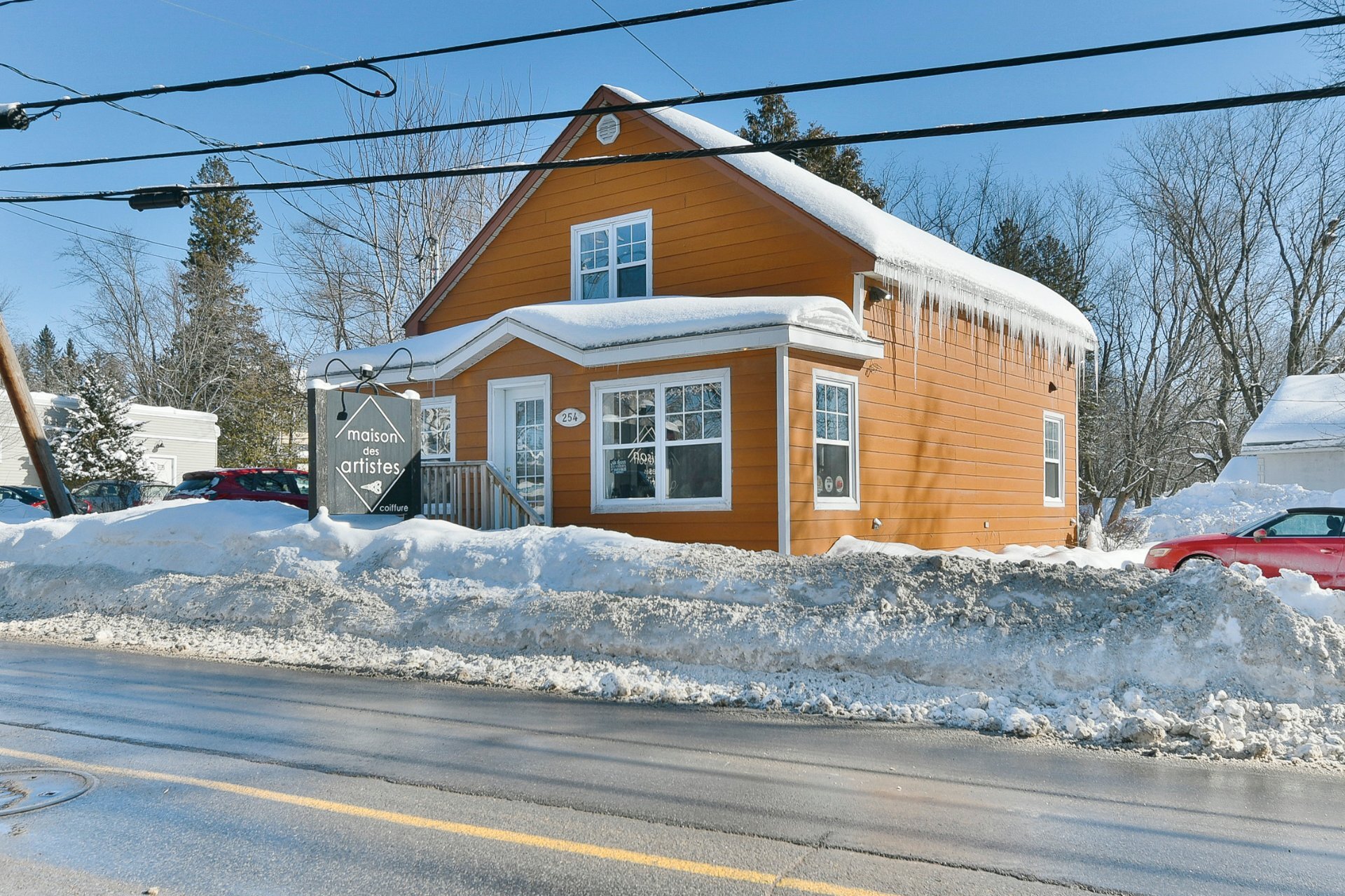254 Ch de la Grande-Côte, Rosemère, QC for sale Primary Photo- Image 1 of 1