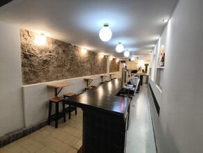 Retail in Barcelona, Barcelona to rent Interior Photo- Image 1 of 17